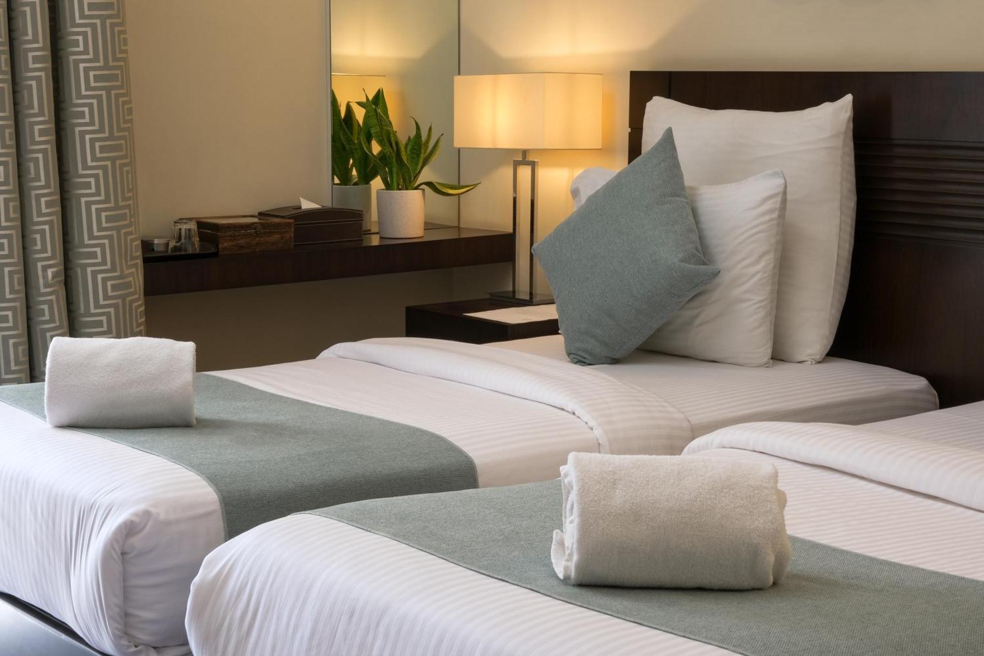 The Parisian Hotel Бейрут Екстер'єр фото