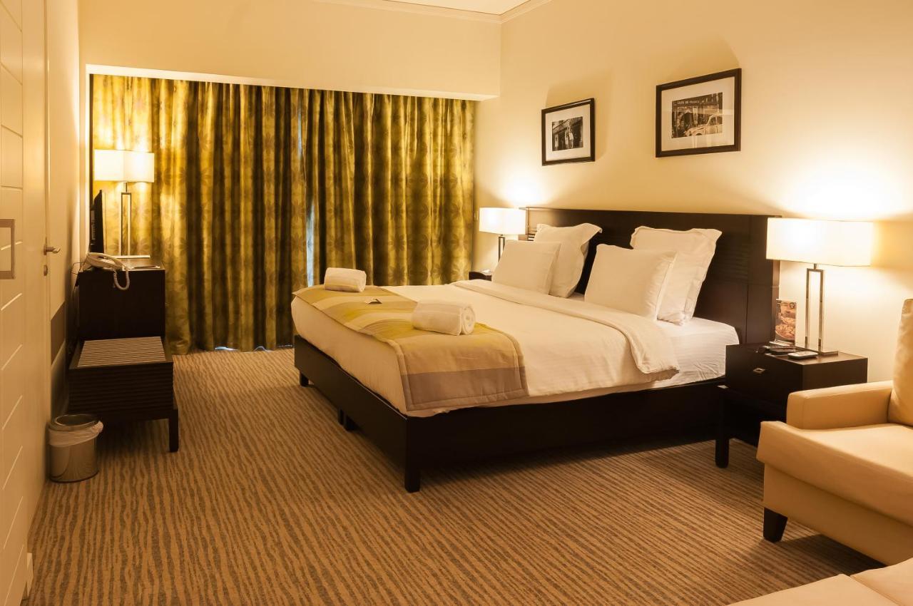 The Parisian Hotel Бейрут Екстер'єр фото